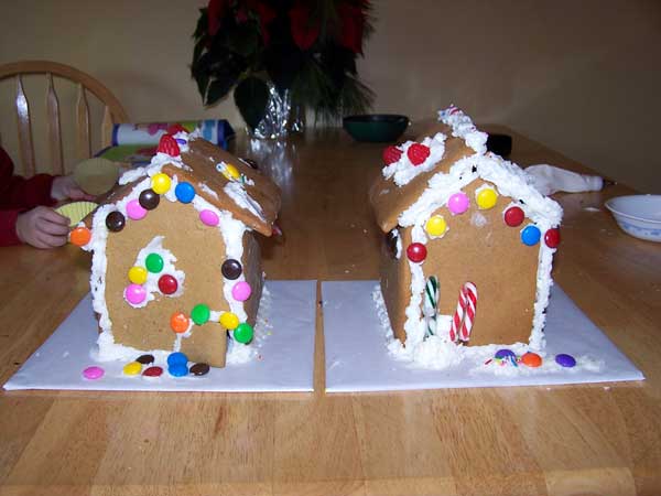 20061220 Gingerbread Houses 01